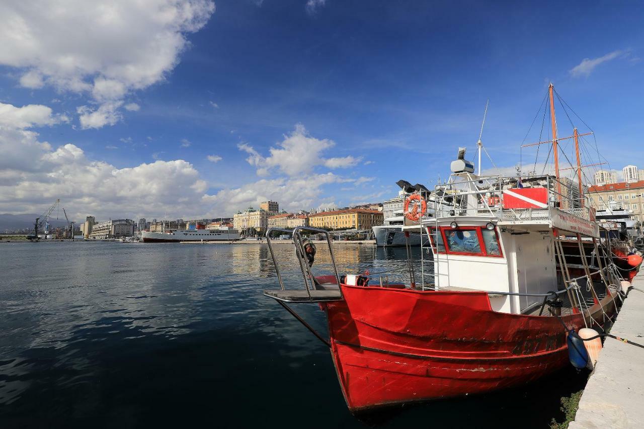 Nelly Apartment Rijeka Buitenkant foto