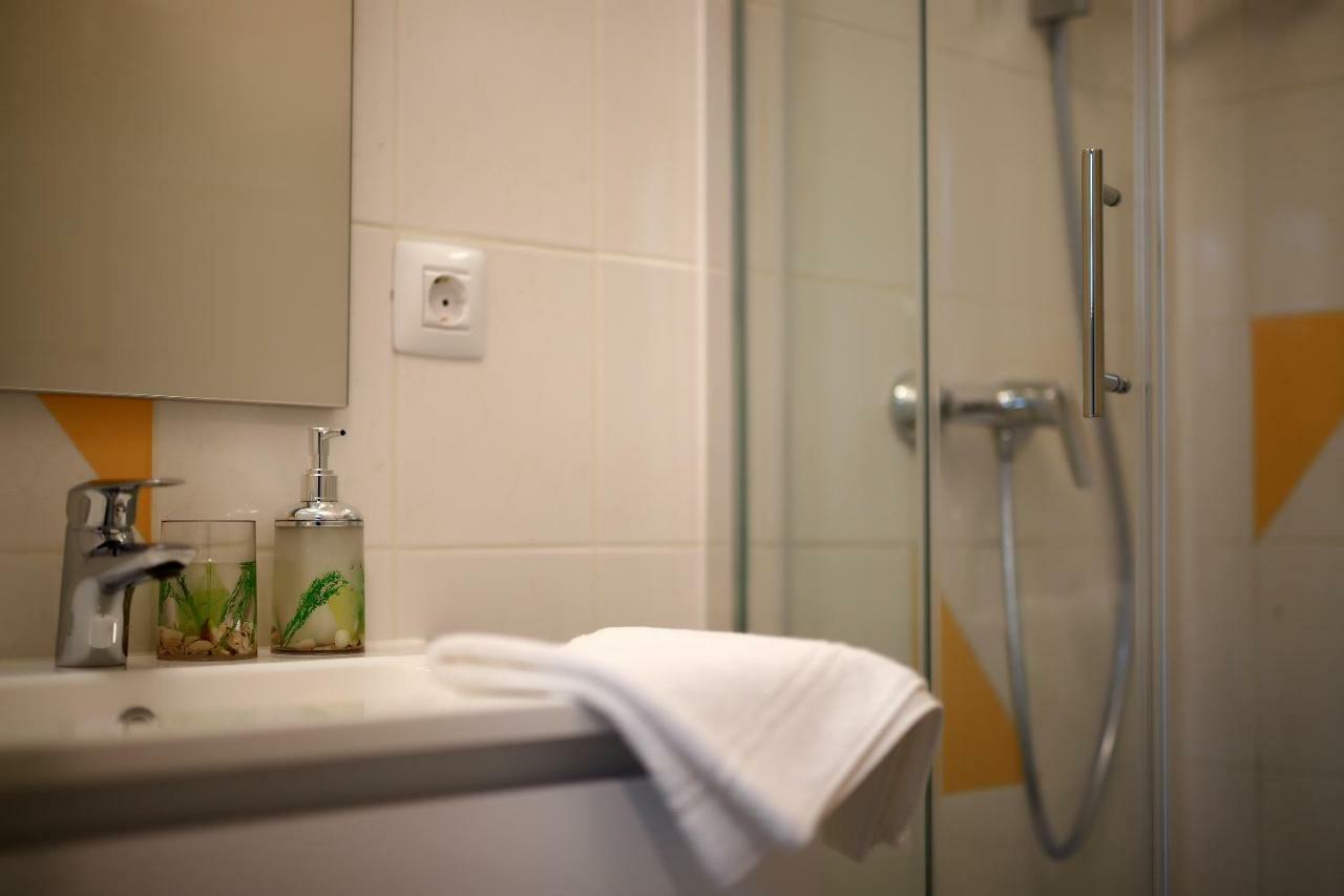 Nelly Apartment Rijeka Buitenkant foto
